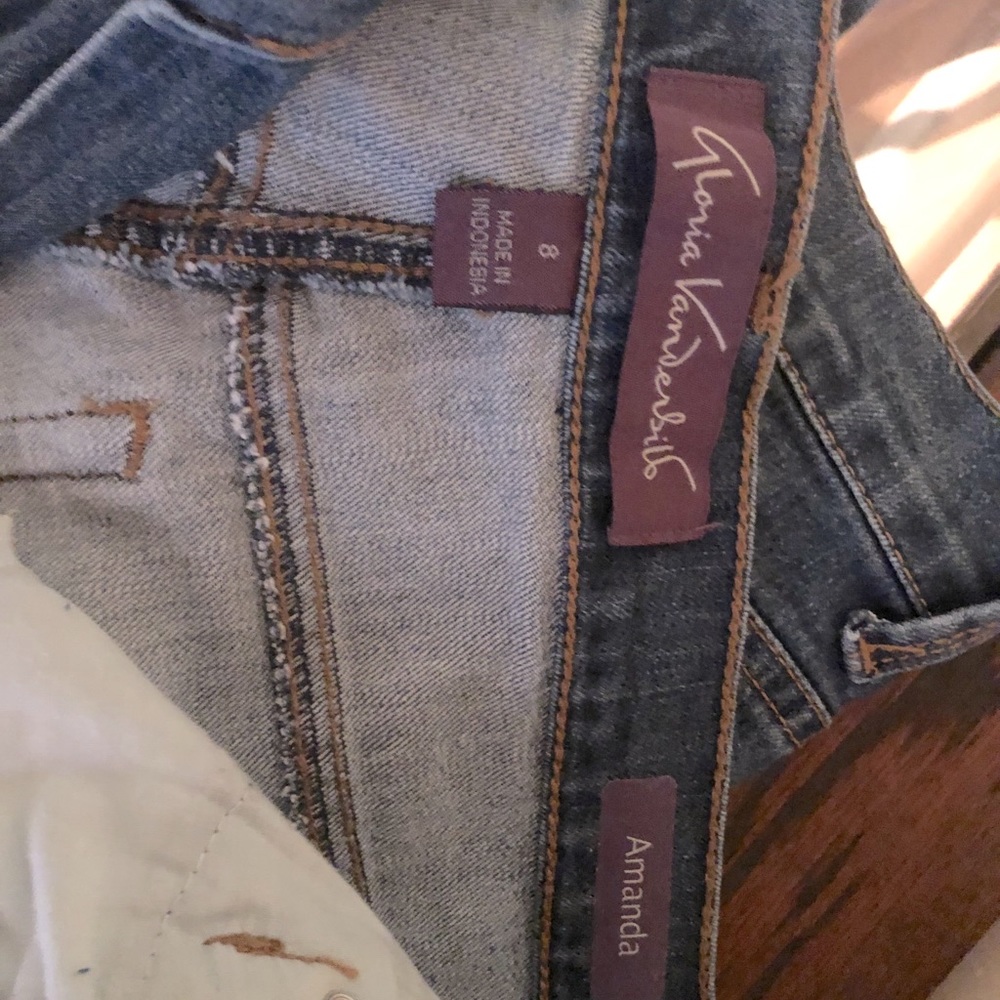 Women’s jeans
